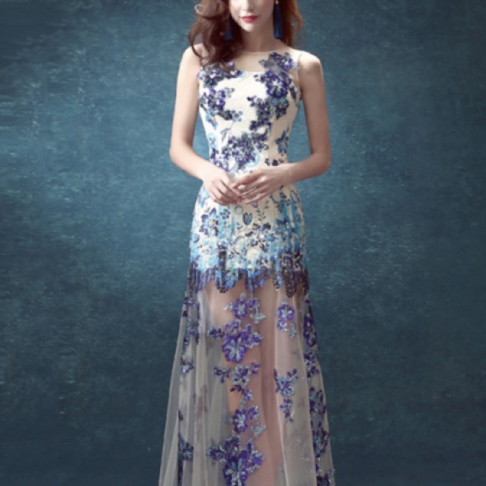 Metisu white sequin semi sheer detailed maxi dress